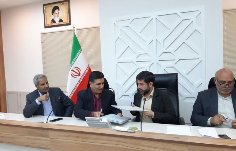 تعویض یکهزار و ۵۰۰ پایه برق در خوزستان آغاز شد