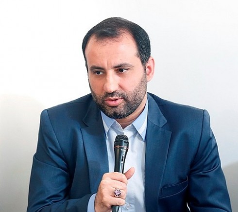 با تمام توان در جهت حل معضلات گام برمیداریم/ تاکید امام جمعه اهواز بر توجه ویژه به مناطق کم برخوردار