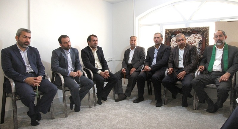با تمام توان در جهت حل معضلات گام برمیداریم/ تاکید امام جمعه اهواز بر توجه ویژه به مناطق کم برخوردار
