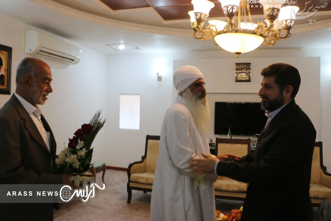 گزارش تصویری/ دیدار عیدانه نمایندگان جامعه صابئین مندایی با استاندار خوزستان به مناسبت عید سعید فطر