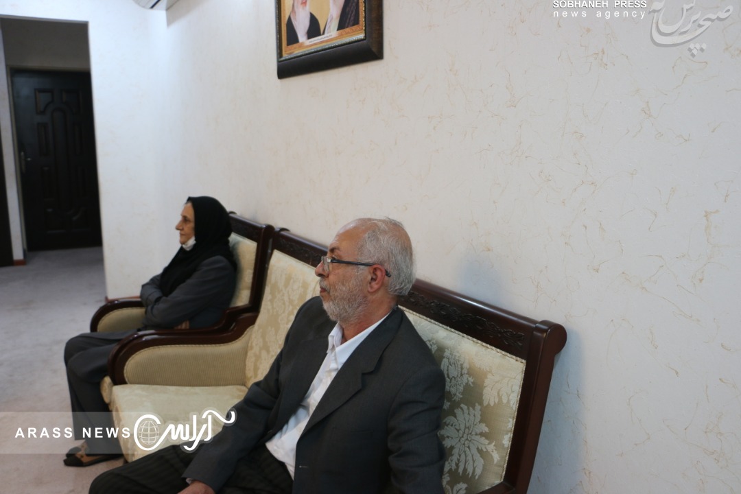 گزارش تصویری/ دیدار عیدانه نمایندگان جامعه صابئین مندایی با استاندار خوزستان به مناسبت عید سعید فطر