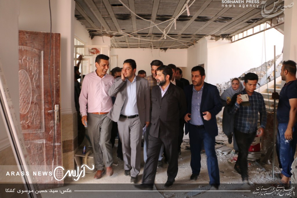 گزارش تصویری / بازدید میدانی و برگزاری جلسه در رابطه بررسی مشکلات منطقه مهدیس اهواز با حضور استاندار خوزستان