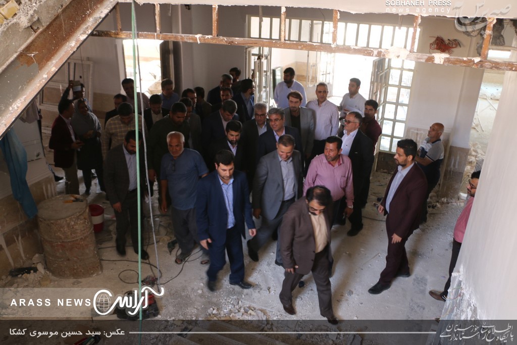گزارش تصویری / بازدید میدانی و برگزاری جلسه در رابطه بررسی مشکلات منطقه مهدیس اهواز با حضور استاندار خوزستان
