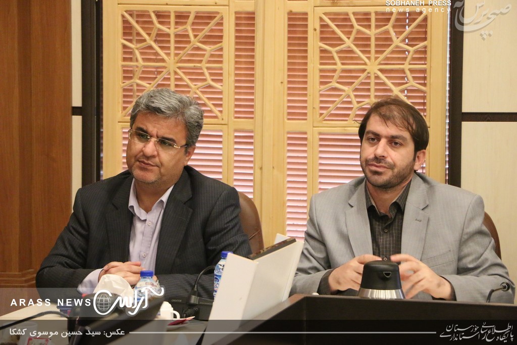 گزارش تصویری / بازدید میدانی و برگزاری جلسه در رابطه بررسی مشکلات منطقه مهدیس اهواز با حضور استاندار خوزستان