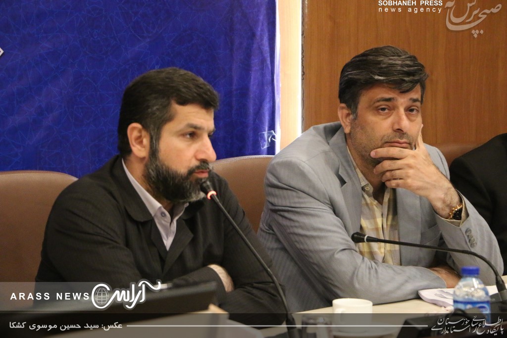 گزارش تصویری / بازدید میدانی و برگزاری جلسه در رابطه بررسی مشکلات منطقه مهدیس اهواز با حضور استاندار خوزستان