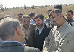 استاندار خوزستان : شتاب بخشی به تخلیه آب از زمین های کشاورزی استان در اولویت است