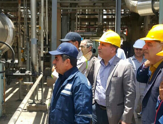 تاكید مدیر تولید شركت ملی مناطق نفت خیز جنوب بر تسریع تعمیر كارخانهNGL1200