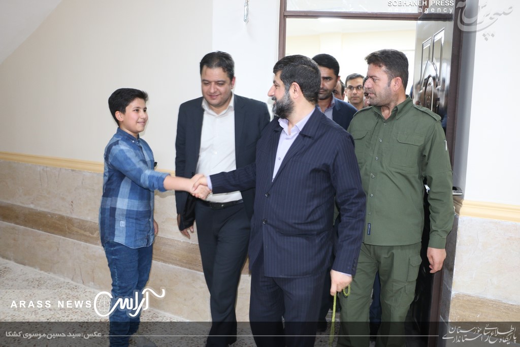 گزارش تصویری / افتتاح یک باب مدرسه در منطقه زرگان اهواز با حضور استاندار خوزستان