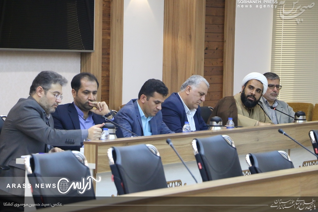 گزارش تصویری / جلسه توانمند سازی مناطق حاشیه اهواز با حضور استاندار خوزستان