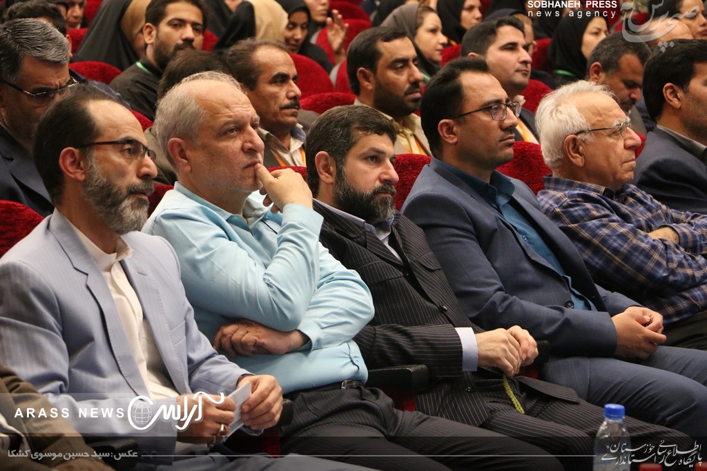 گزارش تصویری / حضور استاندار خوزستان در مراسم جشن پایانی طرح استانی جوانه‌ها و بورسیه دانش آموزان مناطق محروم