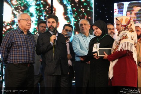 گزارش تصویری / حضور استاندار خوزستان در مراسم جشن پایانی طرح استانی جوانه‌ها و بورسیه دانش آموزان مناطق محروم