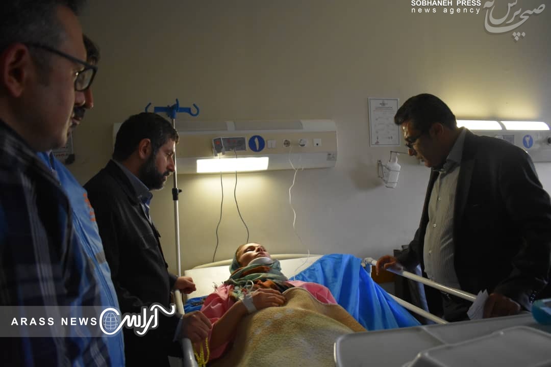 گزارش تصویری/ عیادت  استاندار خوزستان و معاون توسعه مدیریت و منابع انسانی استانداری خوزستان از  مصدومان حادثه زلزله در مسجدسلیمان
