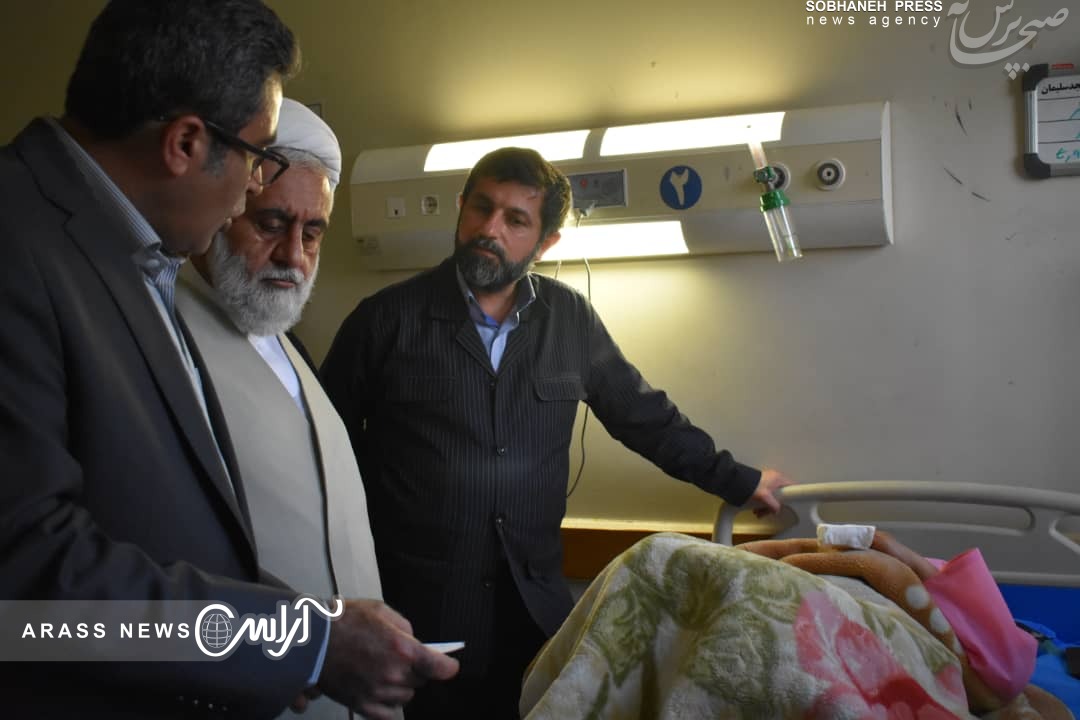 گزارش تصویری/ عیادت  استاندار خوزستان و معاون توسعه مدیریت و منابع انسانی استانداری خوزستان از  مصدومان حادثه زلزله در مسجدسلیمان