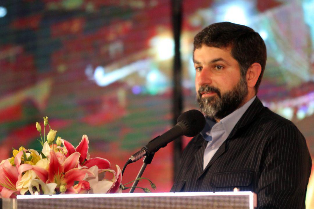 هدیه یک میلیون تومانی برای دانش‌آموزان کم‌ برخوردار خوزستان/ نه به تبعیض نژادی