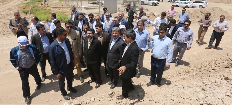 گزارش تصویری/ بازدید استاندار خوزستان و شهردار اهواز از پروژه 15 کیلومتر ساحل سازی شرق کارون