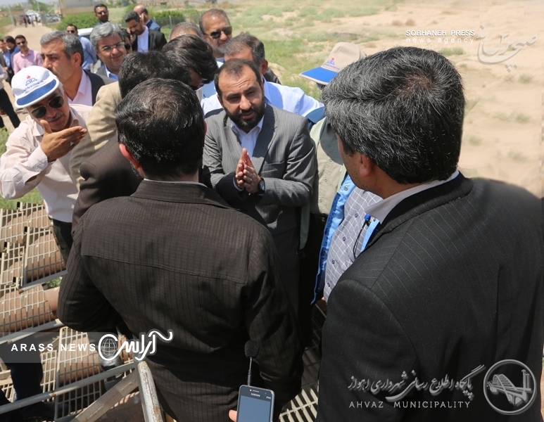 گزارش تصویری/ بازدید استاندار خوزستان و شهردار اهواز از پروژه 15 کیلومتر ساحل سازی شرق کارون
