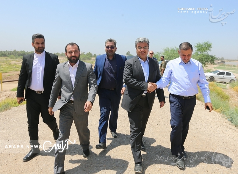 گزارش تصویری/ بازدید استاندار خوزستان و شهردار اهواز از پروژه 15 کیلومتر ساحل سازی شرق کارون