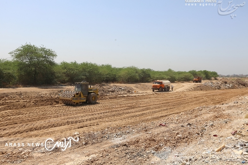 گزارش تصویری/ بازدید استاندار خوزستان و شهردار اهواز از پروژه 15 کیلومتر ساحل سازی شرق کارون
