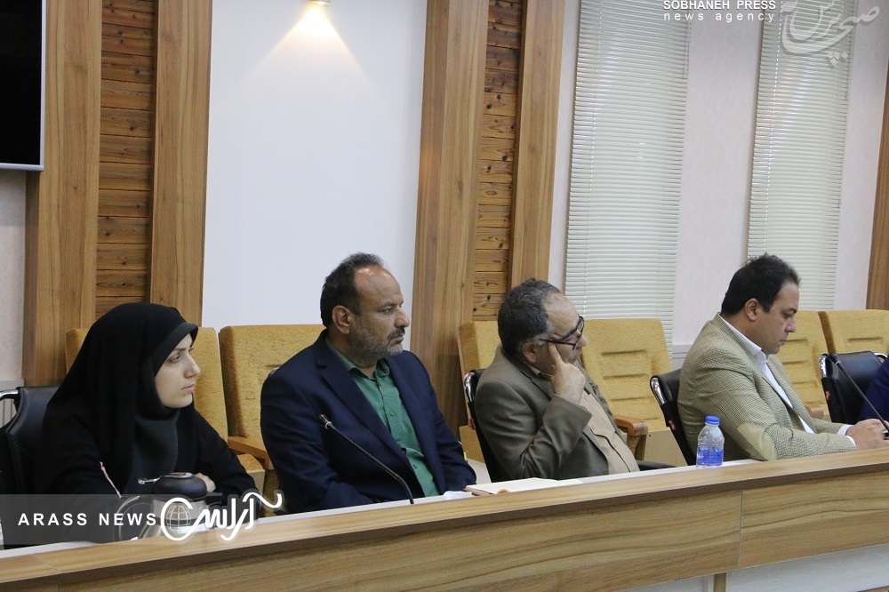 گزارش تصویری / جلسه مبارزه با قاچاق کالا و ارز استان با حضور استاندار خوزستان