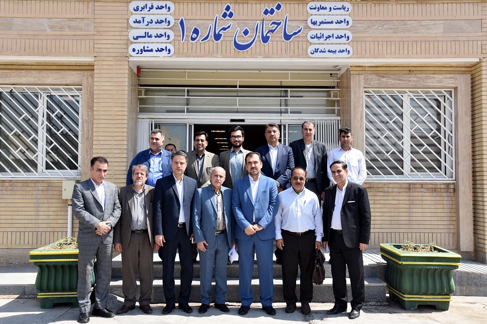 بازدید اعضای کمیته بیمه و درمان تأمین اجتماعی خوزستان از شعبه 7 اهواز