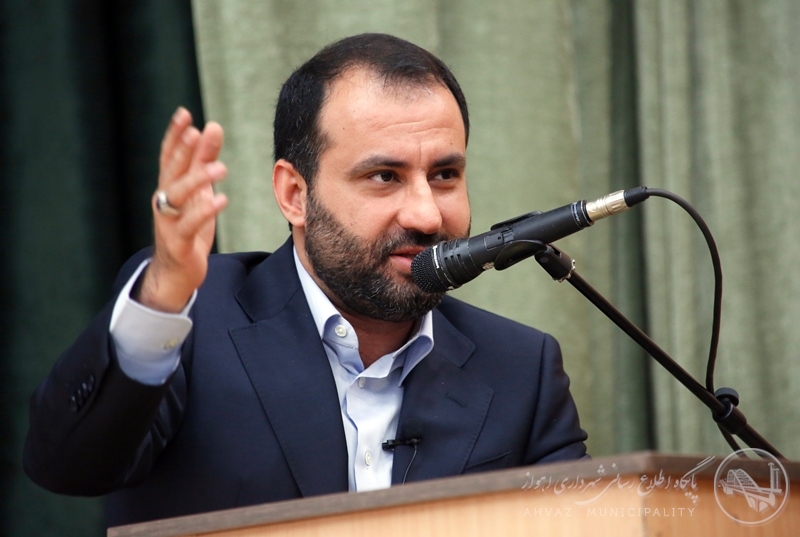 شاعری: بخش اعظمی از مشکلات خدمات شهری با نظارت، دقت و مدیریت برطرف می شود