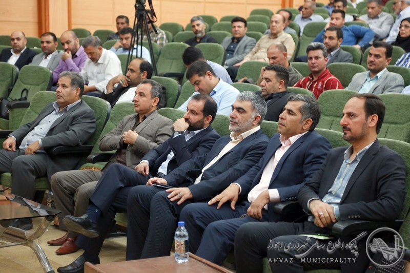 شاعری: بخش اعظمی از مشکلات خدمات شهری با نظارت، دقت و مدیریت برطرف می شود