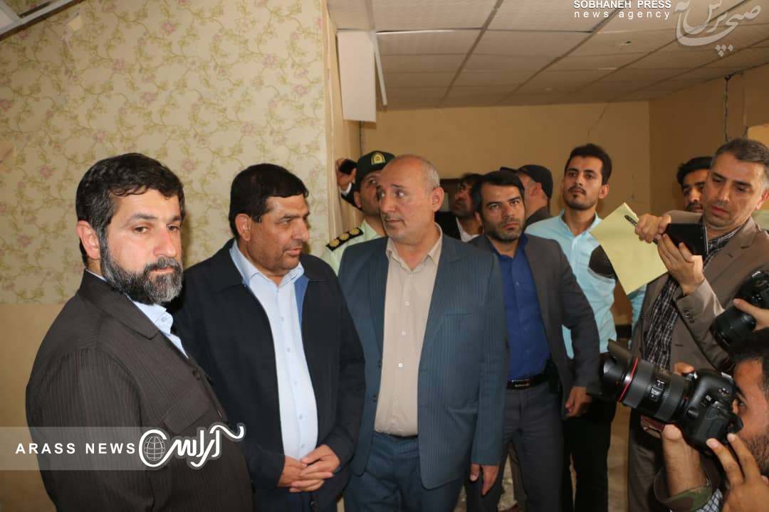 گزارش تصویری / بازدید رئیس ستاد اجرایی فرمان حضرت امام و استاندار خوزستان از مناطق زلزله زده شهرستان مسجدسلیمان