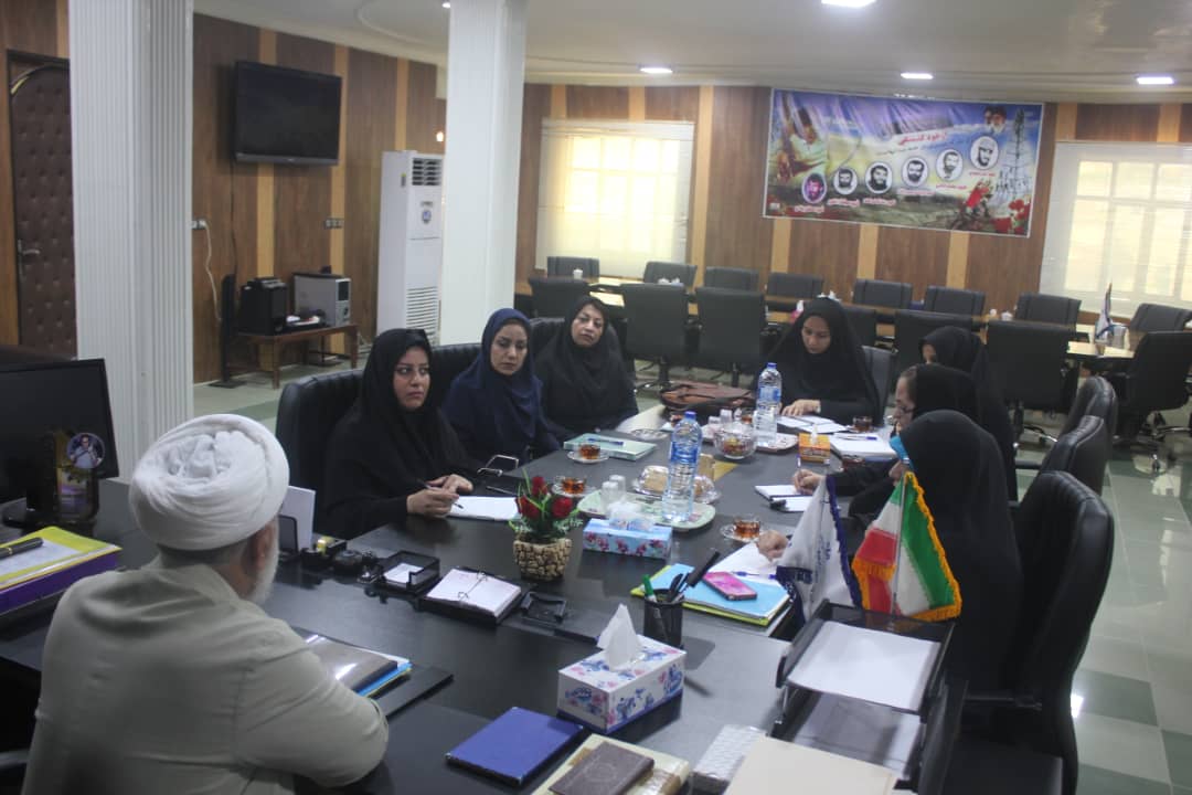 دیدار اعضای هیئت رئیسه پارلمان بانوان شهرستان مسجدسلیمان با سرپرست فرمانداری