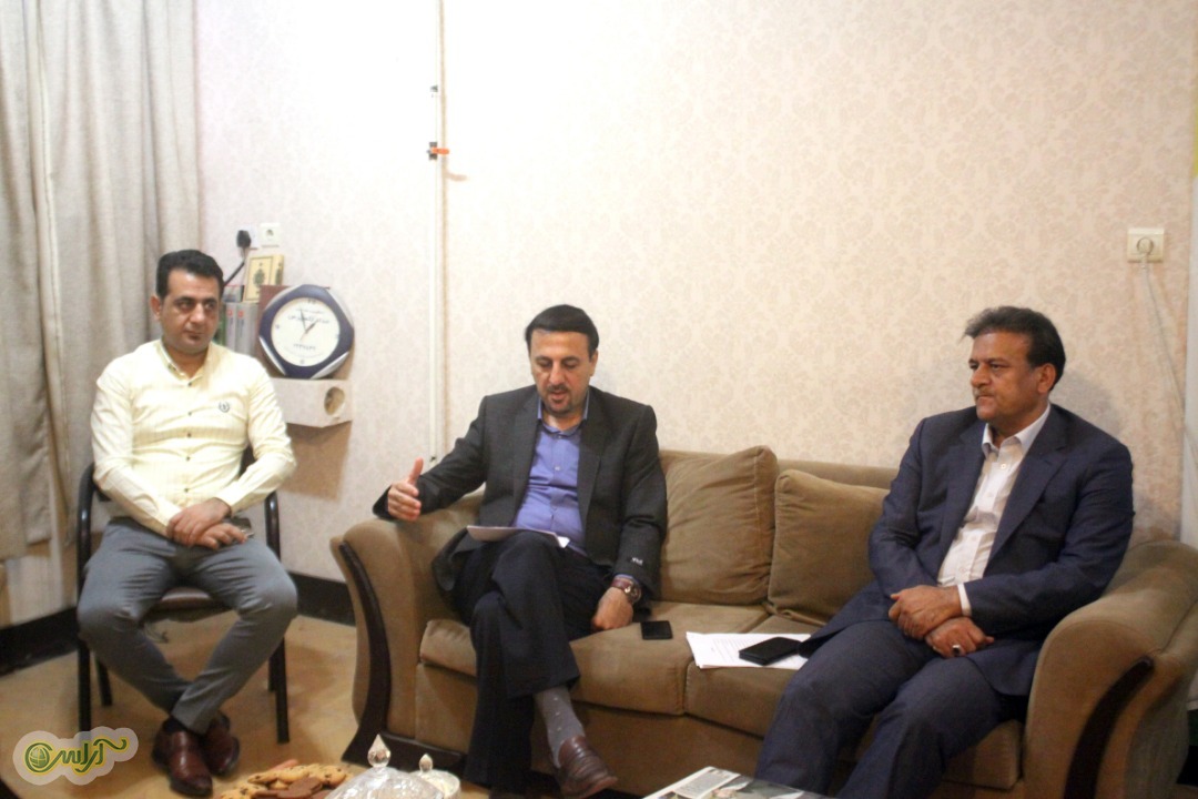 دیدار مدیرعامل شهرک های صنعتی خوزستان با گروه رسانه ای آراس به مناسبت فرا رسیدن روز خبرنگار