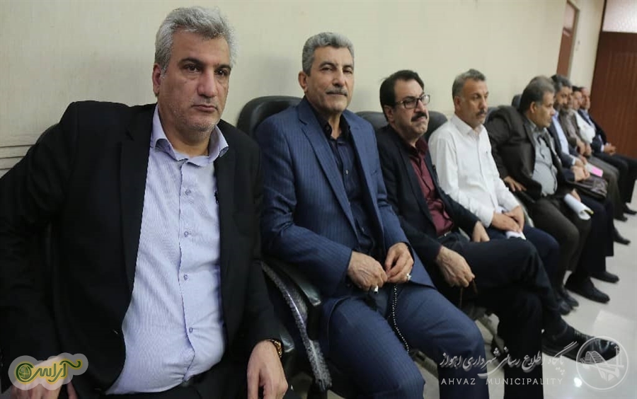شهردار اهواز: استاندار خوزستان دلسوزانه در کنار مدیریت شهری است