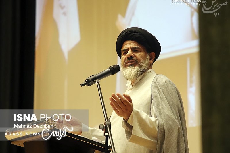 گزارش تصویری/ تکریم و معارفه مدیرعامل شرکت آب و فاضلاب اهواز امروز، 26 مرداد  در سالن گیت بوستان اهواز برگزار شد.
