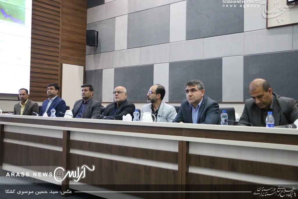 گزارش تصویری / جلسه ستاد بازسازی مناطق سیل زده با حضور استاندار خوزستان