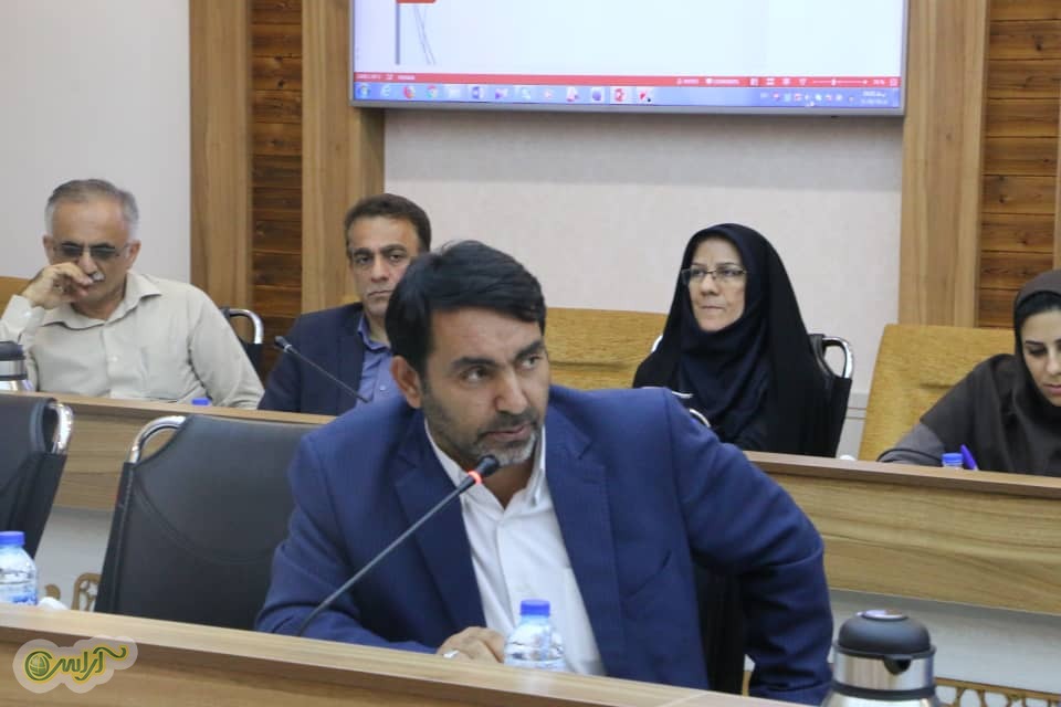 استاندار خوزستان تاکید کرد: هرس درختان کونوکارپوس در شهرهای استان باید طی ۲ ماه آینده