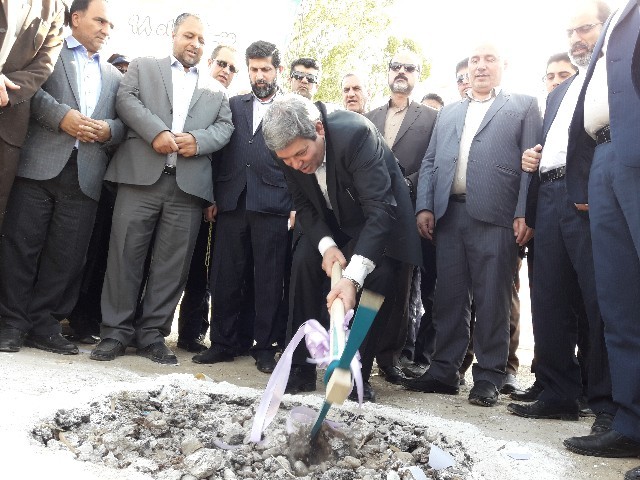 کلنگ چهار پروژه در مسجدسلیمان به زمین زده شد