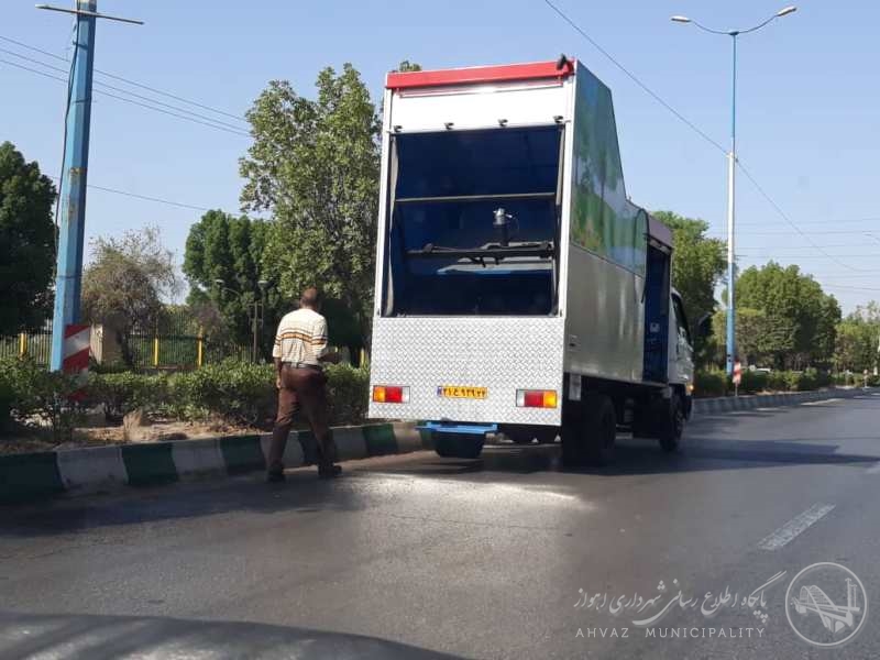 معابر،جداول و آلاینده های سطح منطقه چهار در حال شست و شو هستند
