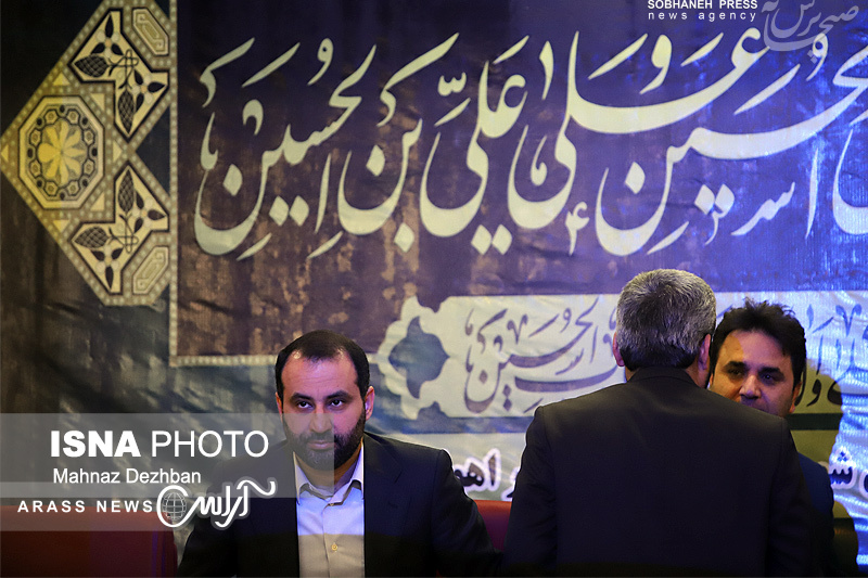 امروز (26شهریور ماه) ، اولین جلسه طرح سوال از شهردار اهواز برگزارشد. با توجه به اینکه اخیرا به تذکرات ارائه شده به شهردار ترتیب اثر داده نشده، بحث طرح سوال از شهردار از سوی یکی از اعضای شورا مطرح شد. طرح سوال از شهردار و گمانه‌های استیضاح در آینده، نتیجه این موضوع به موارد زیادی از جمله پاسخ‌های شهردار به این سوالات بستگی دارد.