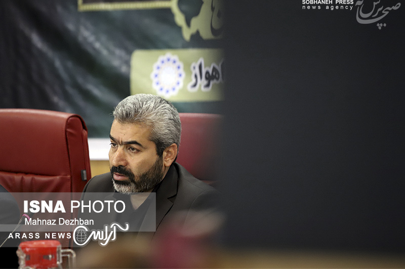 امروز (26شهریور ماه) ، اولین جلسه طرح سوال از شهردار اهواز برگزارشد. با توجه به اینکه اخیرا به تذکرات ارائه شده به شهردار ترتیب اثر داده نشده، بحث طرح سوال از شهردار از سوی یکی از اعضای شورا مطرح شد. طرح سوال از شهردار و گمانه‌های استیضاح در آینده، نتیجه این موضوع به موارد زیادی از جمله پاسخ‌های شهردار به این سوالات بستگی دارد.
