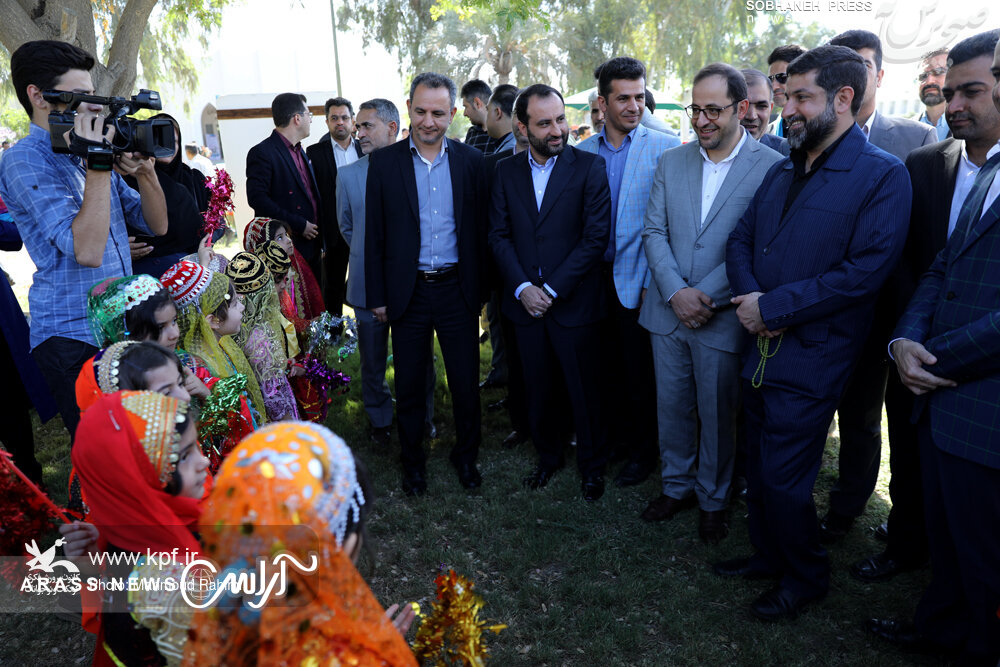 گزارش تصویری/ بازدید مدیرعامل کانون از نمایشگاه هفته کودک اهواز