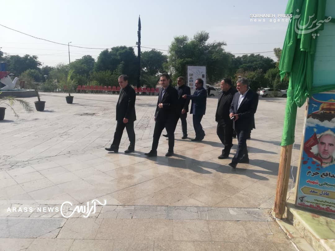 گزارش تصویری / بازدید معاون هماهنگی امور اقتصادی استانداری خوزستان و هیئت همراه از یادمان شهدا، مواکب اربعین حسینی و طرح های صنعتی شهرستان اندیمشک