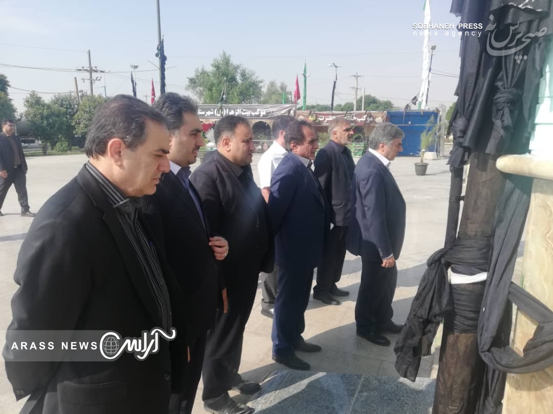 گزارش تصویری / بازدید معاون هماهنگی امور اقتصادی استانداری خوزستان و هیئت همراه از یادمان شهدا، مواکب اربعین حسینی و طرح های صنعتی شهرستان اندیمشک