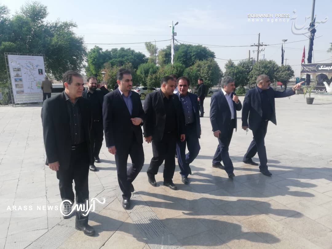 گزارش تصویری / بازدید معاون هماهنگی امور اقتصادی استانداری خوزستان و هیئت همراه از یادمان شهدا، مواکب اربعین حسینی و طرح های صنعتی شهرستان اندیمشک