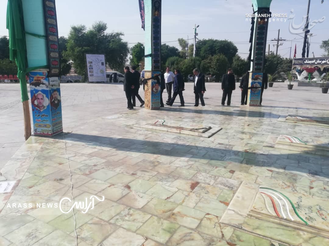 گزارش تصویری / بازدید معاون هماهنگی امور اقتصادی استانداری خوزستان و هیئت همراه از یادمان شهدا، مواکب اربعین حسینی و طرح های صنعتی شهرستان اندیمشک