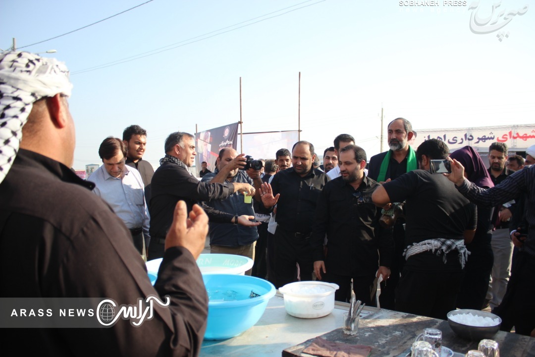 گزارش تصویری/ بازدید موسی شاعری شهردار کلانشهر اهواز از مواکب حسینی در مرز چذابه
