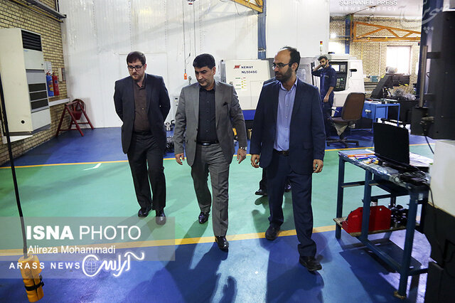 گزارش تصویری/ بازدید مدیر پشتیبانی ساخت و تامین کالای شرکت ملی نفت ایران از خط تولید مته حفاری جهاد دانشگاهی