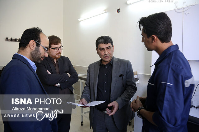 گزارش تصویری/ بازدید مدیر پشتیبانی ساخت و تامین کالای شرکت ملی نفت ایران از خط تولید مته حفاری جهاد دانشگاهی