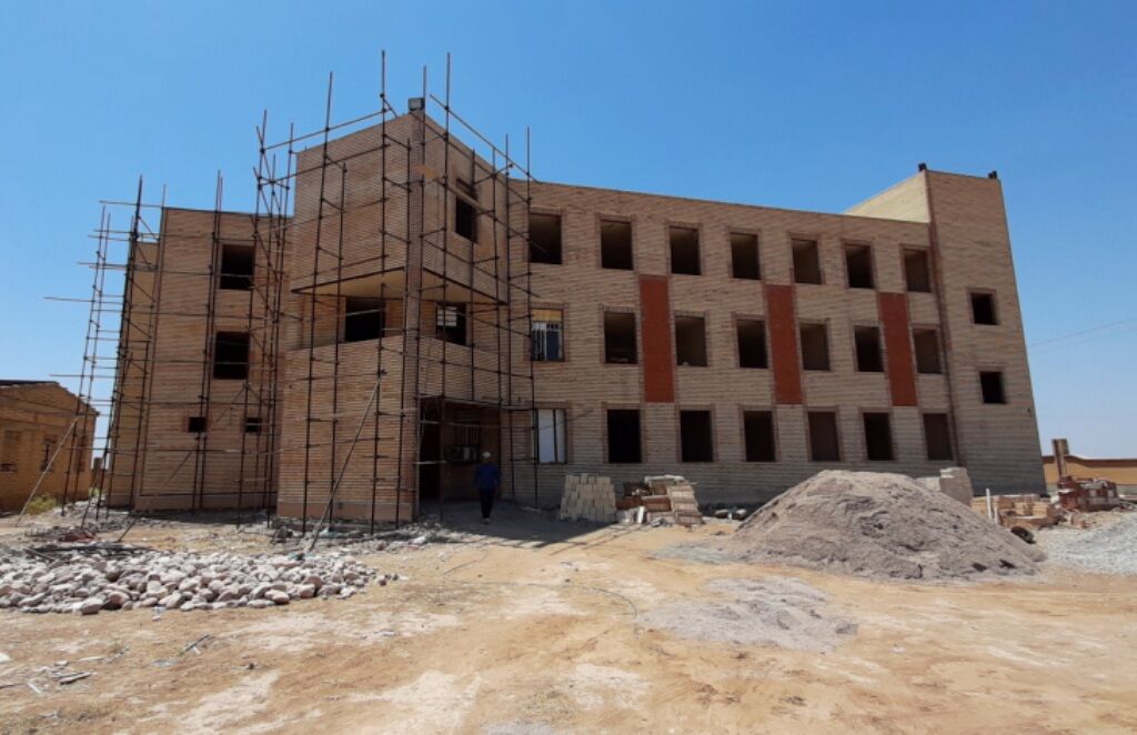 تفاهم نامه تکمیل هنرستان کشاورزی شبانه روزی در سوسنگرد توسط اداره کل کمیته امداد استان خوزستان تفاهم نامه تکمیل هنرستان کشاورزی شبانه روزی در سوسنگرد توسط اداره کل کمیته امداد استان خوزستان